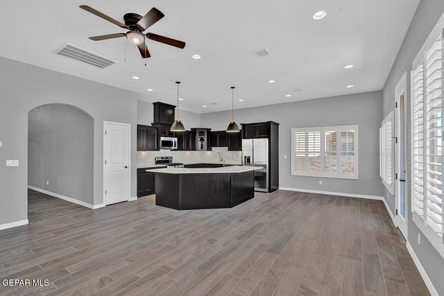12422 Amesbury Avenue, El Paso, TX 79928