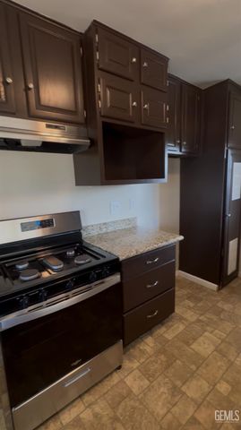 4521 Joanne Avenue, Bakersfield, CA 93309