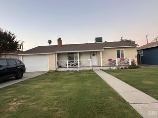 4521 Joanne Avenue, Bakersfield, CA 93309