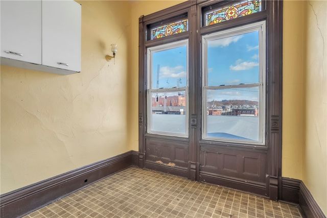 412 S Main St, City Of But Sw, PA 16001