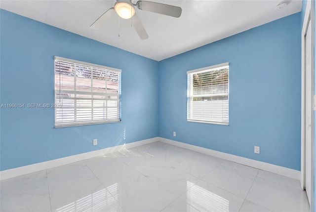 860 NE 142nd St, North Miami, FL 33161