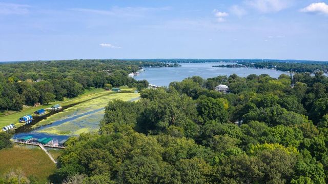 5585 Orchard Cove, Mound, MN 55364