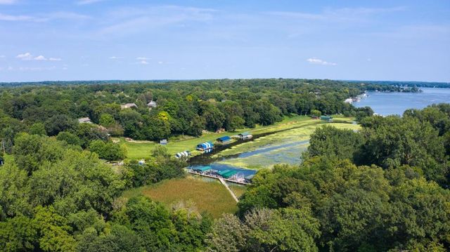 5585 Orchard Cove, Mound, MN 55364
