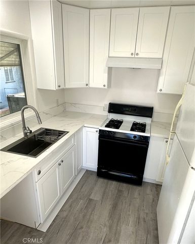 735 Barris, Fullerton, CA 92832
