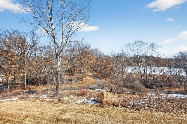 8752 Coffman Path, Inver Grove Heights, MN 55076