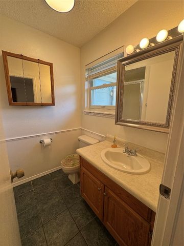 704 Holly Hill Road, Edmond, OK 73003