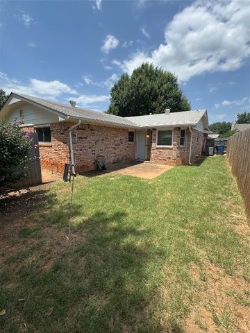 704 Holly Hill Road, Edmond, OK 73003