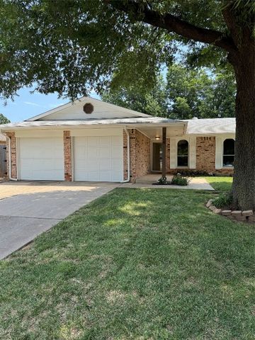 704 Holly Hill Road, Edmond, OK 73003