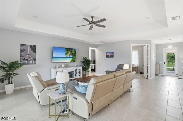 2704 SW 15th AVE, Cape Coral, FL 33914