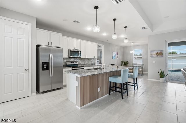 2704 SW 15th AVE, Cape Coral, FL 33914