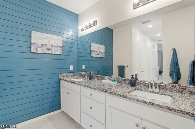 2704 SW 15th AVE, Cape Coral, FL 33914