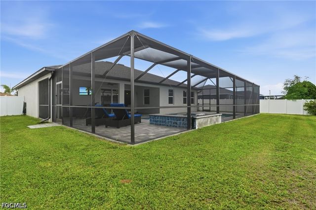 2704 SW 15th AVE, Cape Coral, FL 33914