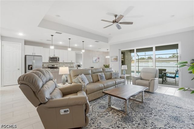 2704 SW 15th AVE, Cape Coral, FL 33914