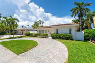 821 Harrison St, Hollywood, FL 33019