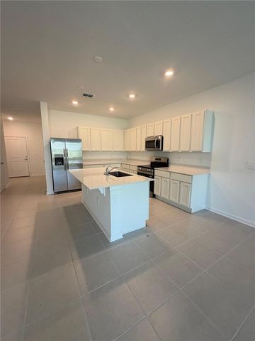 2823 MALOOF DRIVE, Davenport, FL 33837