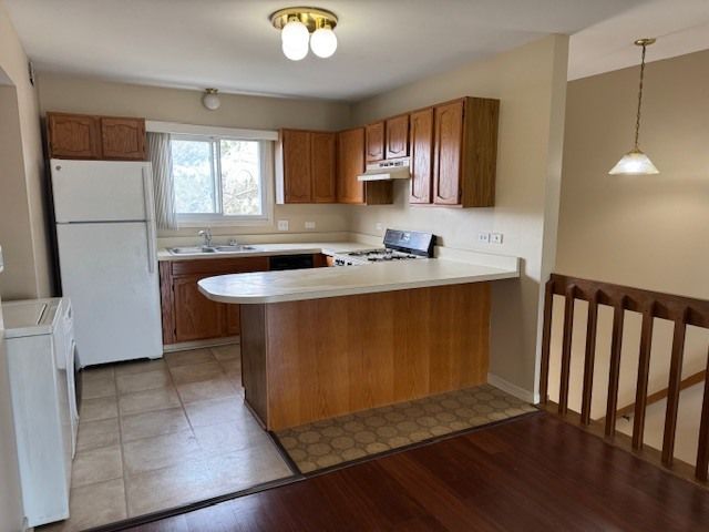 579 Morningside Drive 7, Roselle, IL 60172