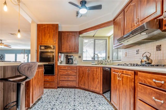 38325 VIA VENTOSO, Murrieta, CA 92563