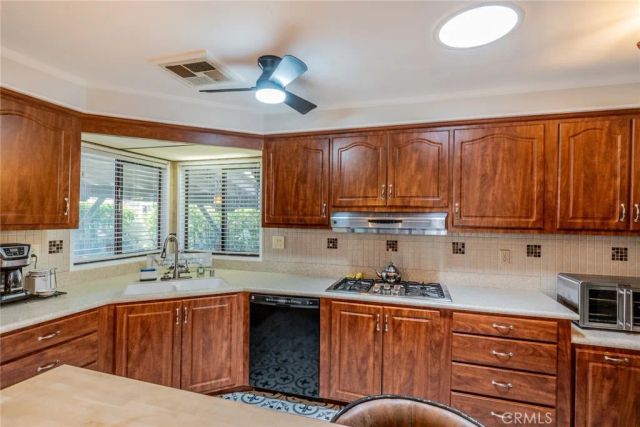 38325 VIA VENTOSO, Murrieta, CA 92563