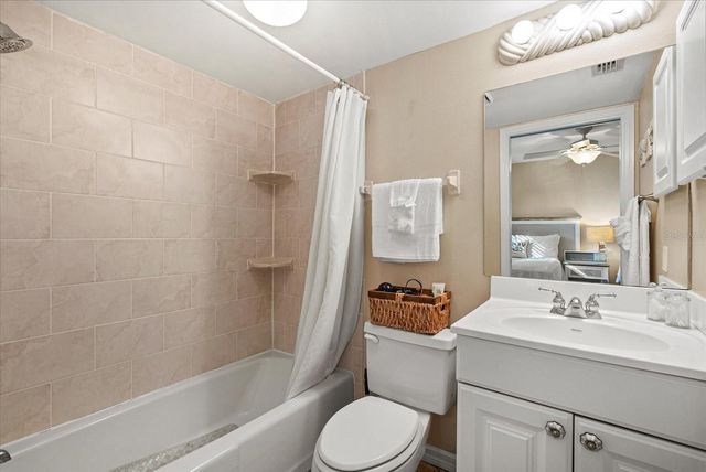 950 TARPON CENTER DRIVE 101, Venice, FL 34285