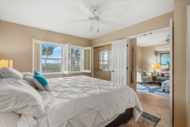 950 TARPON CENTER DRIVE 101, Venice, FL 34285