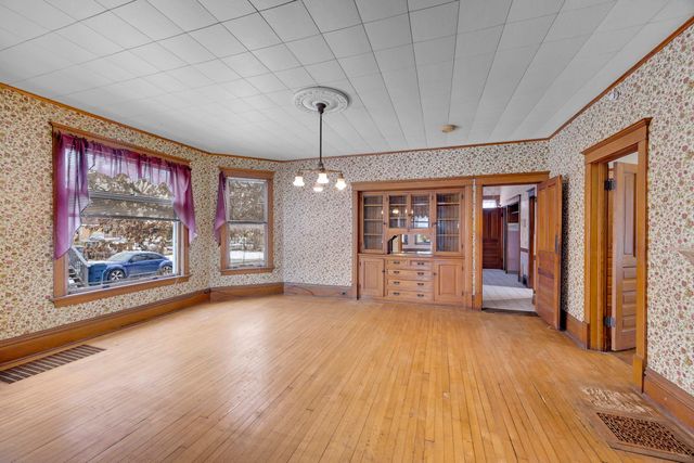 1322 Main Street, Crete, IL 60417