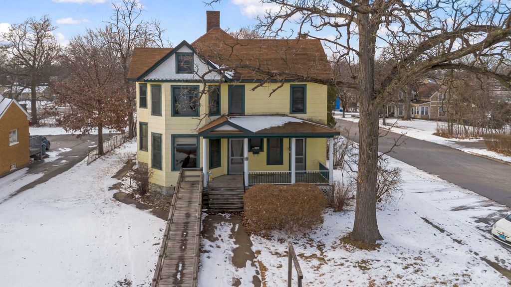 1322 Main Street, Crete, IL 60417