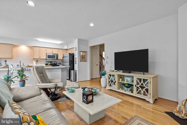 107 FILLY DR, North Wales, PA 19454