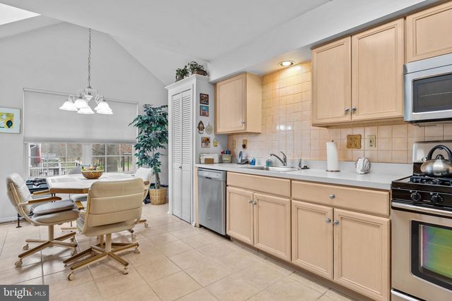 107 FILLY DR, North Wales, PA 19454