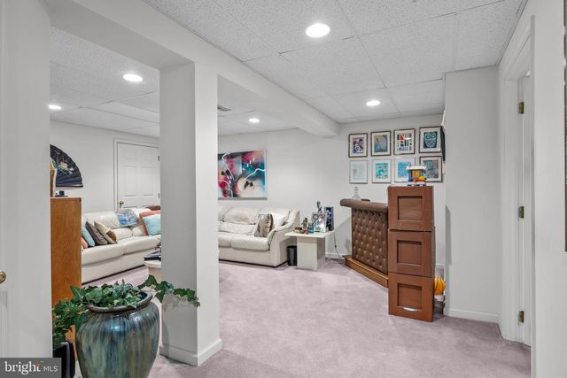 107 FILLY DR, North Wales, PA 19454