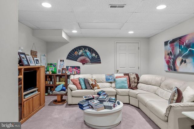 107 FILLY DR, North Wales, PA 19454