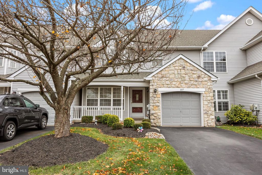 107 FILLY DR, North Wales, PA 19454