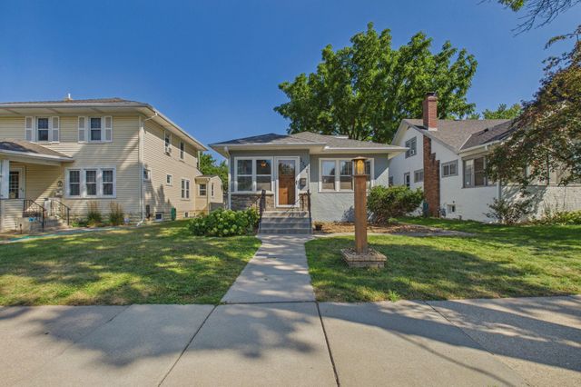 1751 Berkeley Avenue, Saint Paul, MN 55105