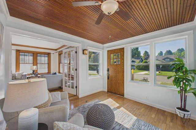 1751 Berkeley Avenue, Saint Paul, MN 55105