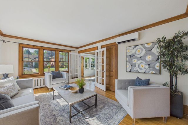 1751 Berkeley Avenue, Saint Paul, MN 55105