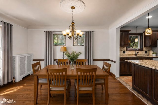 818 Cadieux Road, Grosse Pointe, MI 48230