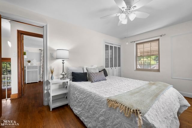818 Cadieux Road, Grosse Pointe, MI 48230