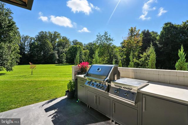 1200 JOSSIE LN, Mclean, VA 22102