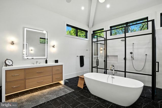 1200 JOSSIE LN, Mclean, VA 22102