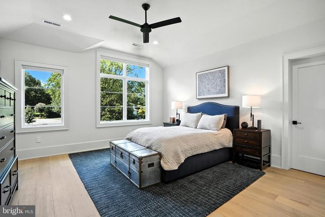 1200 JOSSIE LN, Mclean, VA 22102