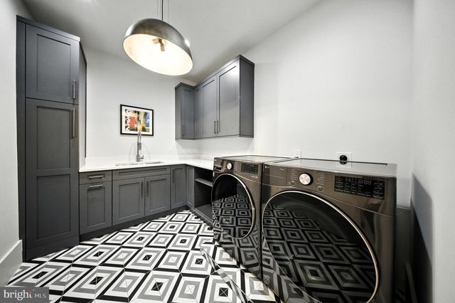 1200 JOSSIE LN, Mclean, VA 22102