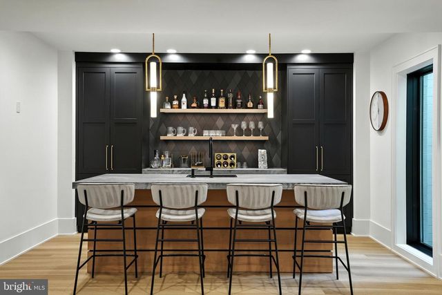 1200 JOSSIE LN, Mclean, VA 22102