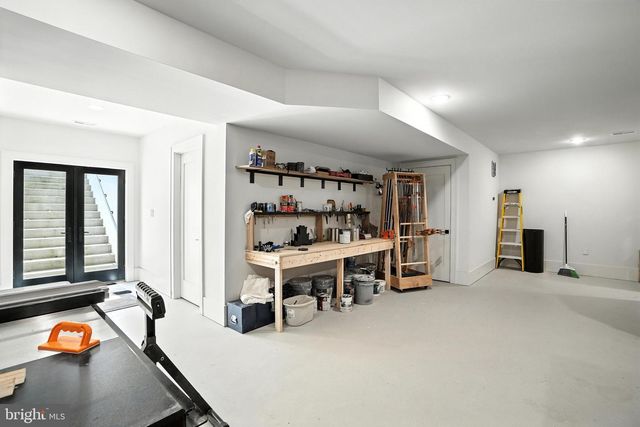 1200 JOSSIE LN, Mclean, VA 22102