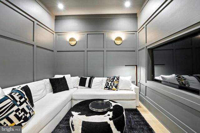 1200 JOSSIE LN, Mclean, VA 22102