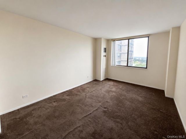 27110 Grand Central Parkway 25Y, Floral Park, NY 11005