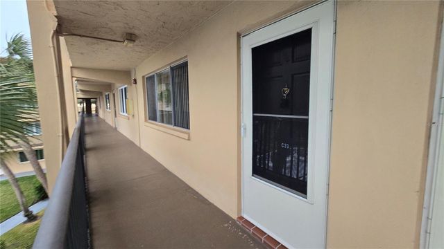 2525 W BAY DRIVE C33, Largo, FL 33770