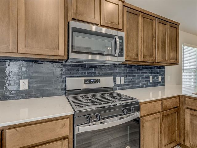 13600 Arrowhead Boulevard, Yukon, OK 73099