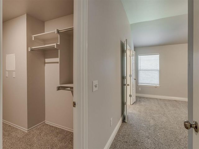 13600 Arrowhead Boulevard, Yukon, OK 73099