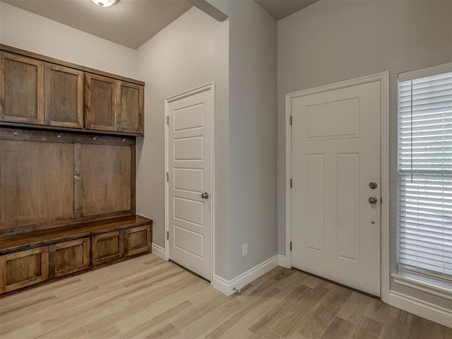 13600 Arrowhead Boulevard, Yukon, OK 73099