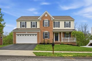 226 Foxwood Road, Moon/crescent Twp, PA 15108