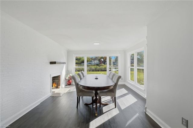 405 Harbor DR, Hampton, VA 23661